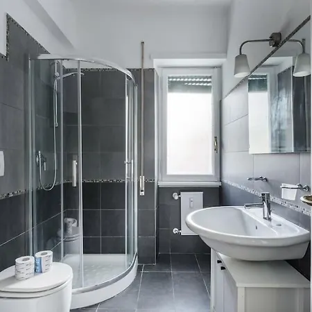 Ostiense Self Check-in * Řím