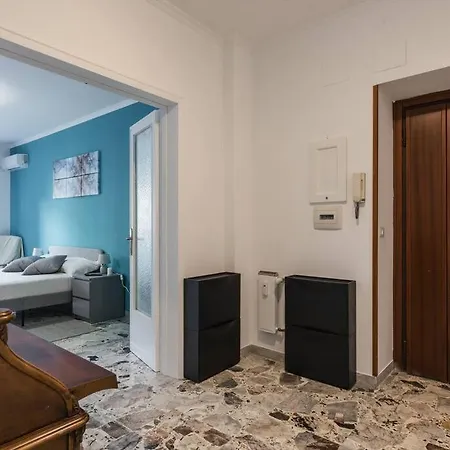 Ostiense Self Check-in Řím