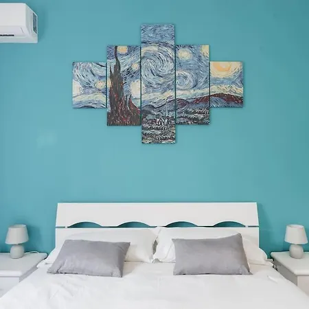 Ostiense Self Check-in Řím